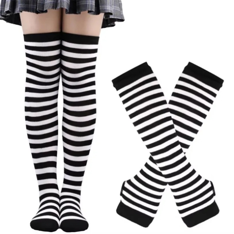 Kadınlar İçin Diz Üstü Çorapla - Christmas Stocking Hanging incelemesi ve fiyatı